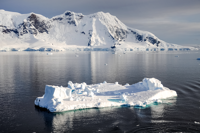 Astonishing Antarctica Ice Shelf Discovery: Unveiling Hidden Landscapes and Global Impacts