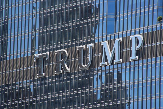 Trump Imposes 25% Tariff on India Imports